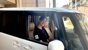 送迎車・駐車場完備